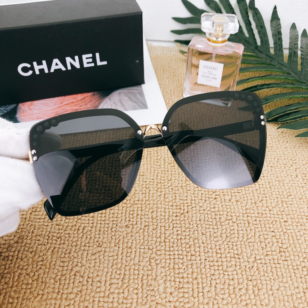 משקפי שמש שאנל CHANEL