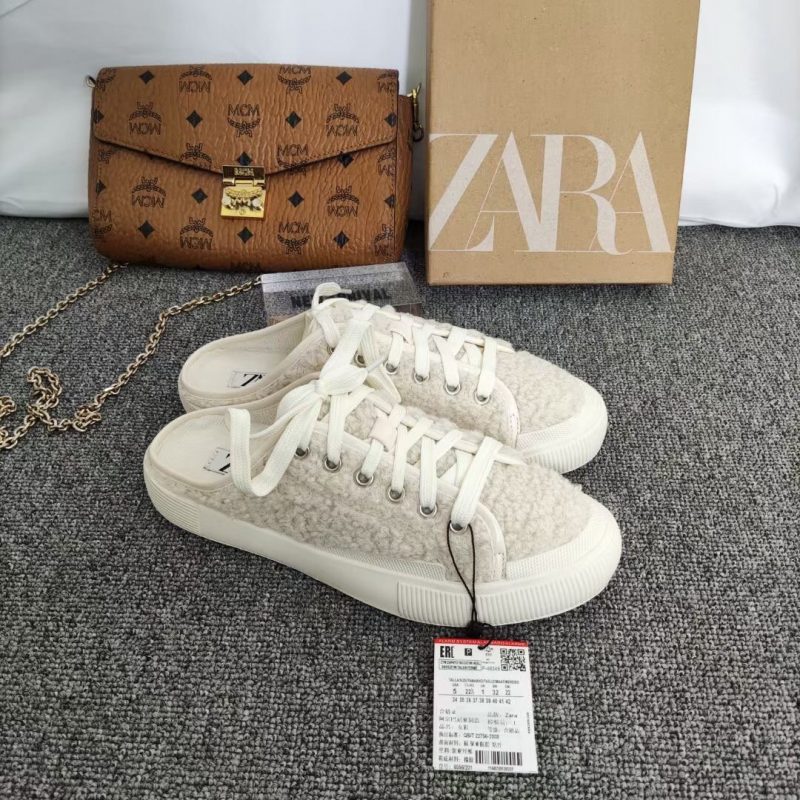 נעלי סניקרס חצי פתוח של זארה ZARA