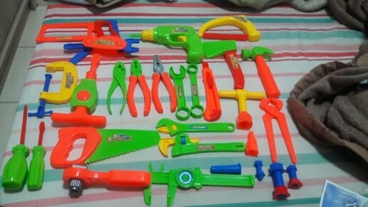 34 כלי עבודה צבעוניים לילדים