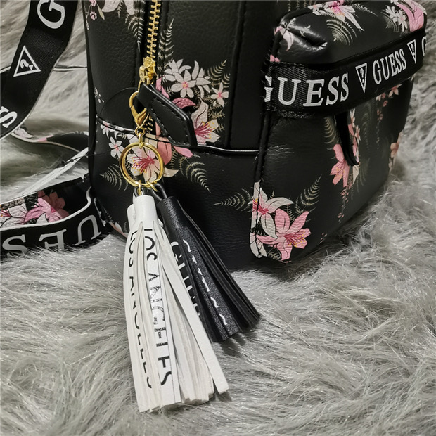 תיקי גב חדשים של גס GUESS‏